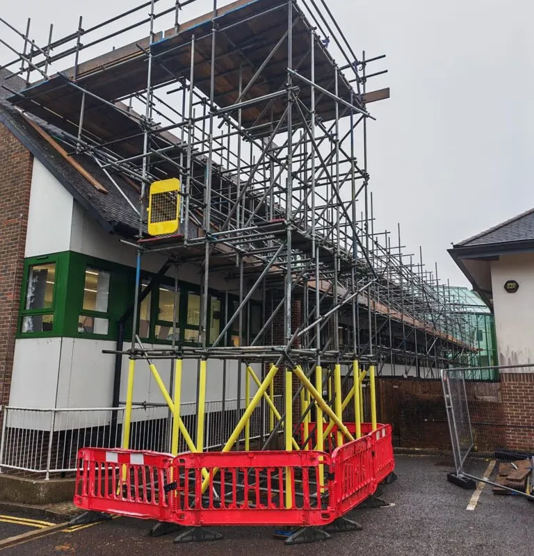 Gable end view of full commercial scaffold structure erected by Up Top Scaffolding at Crowborough Town Council for solar panel installation. Scaffolding Crowborough East Sussex, commercial scaffolding TN6, solar scaffolding company Crowborough, Up Top Scaf