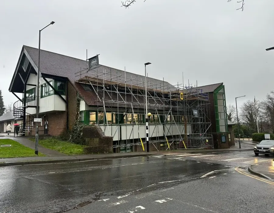 Full front elevation scaffolding structure erected by Up Top Scaffolding at Crowborough Town Council, East Sussex. Solar panel installation scaffolding project. Scaffolding Crowborough, commercial scaffolding East Sussex, scaffolding company TN6, solar sca