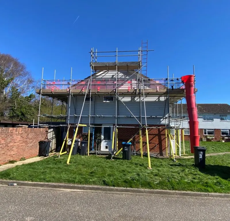 Up Top Scaffolding erecting full scaffold structure for residential roof replacement in Christchurch Dorset. Sovereign Network Group contract. Scaffolding Christchurch, roofing contractor Christchurch, roof replacement Christchurch Dorset, scaffolding comp