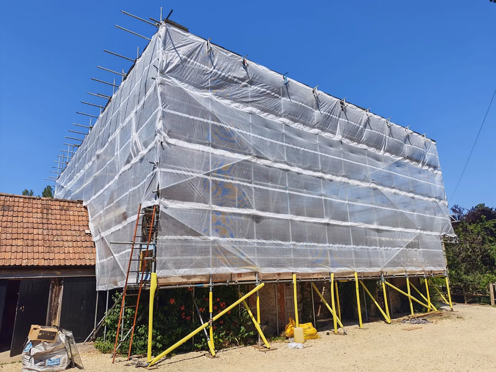 sheeted-temporary-roof-scaffold-sherborne-dorset